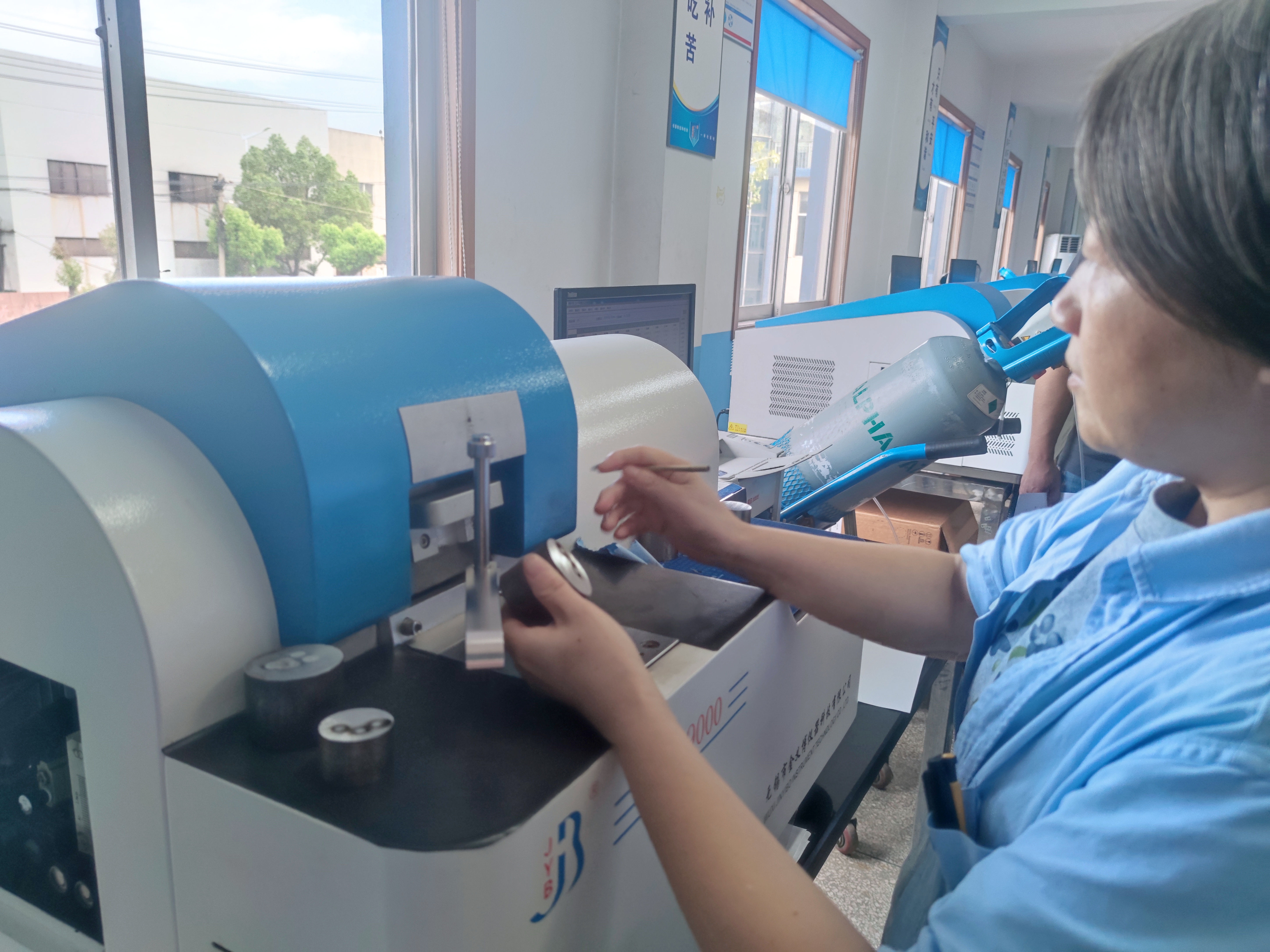 金義博儀器|常州市機(jī)電工程學(xué)會(huì)理化檢驗(yàn)培訓(xùn)的學(xué)員們順利通過考試！